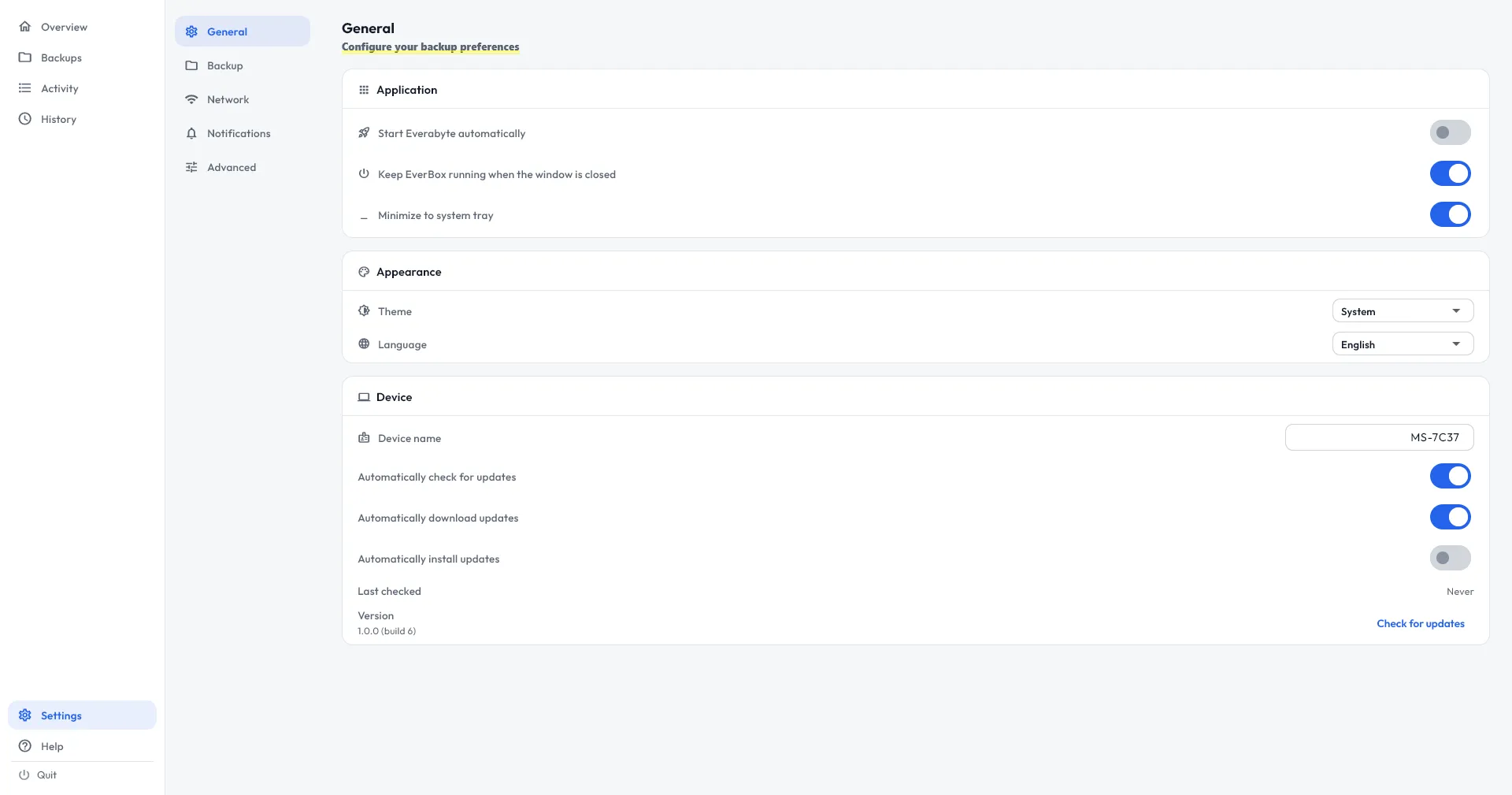 Desktop-Backup-Einstellungen mit Sprache, Design, Hintergrundbetrieb und Update-Optionen